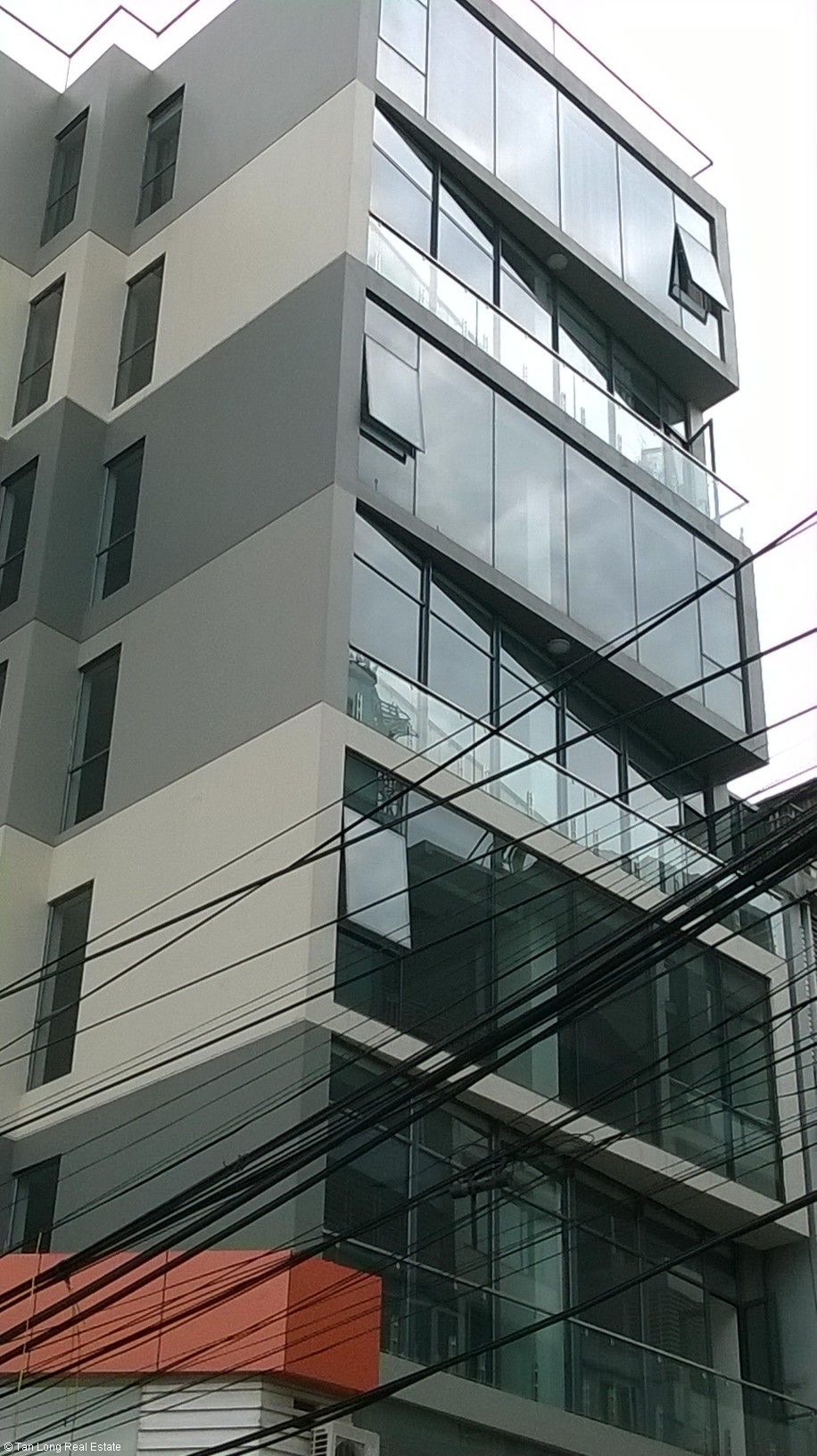6 storey-house for rent as office in An Trach, Dong Da district, Hanoi with 2 frontages 2