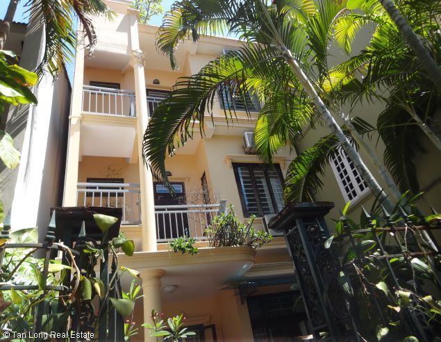 Cool house with reasonable design in Au Co street, Tay Ho district, Hanoi for rent 1