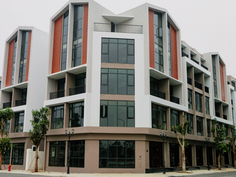 For rent: Corner shophouse at Anh Duong 2, close to sports playground, 145m2, Vinhomes Ocean Park 3 1